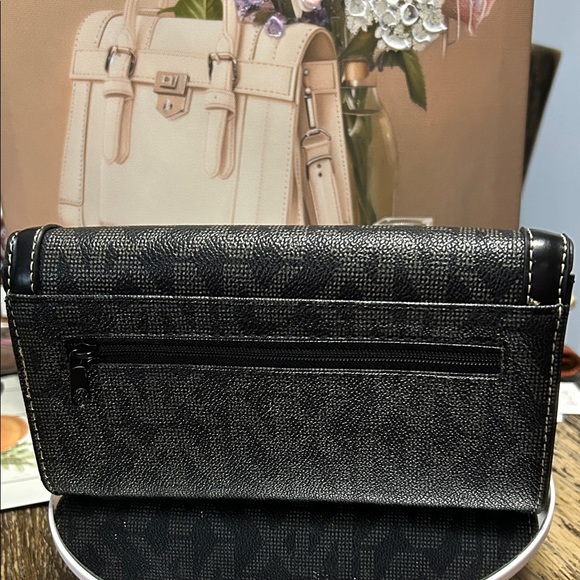 Black and Gray Women's Wallet - Picture 3 of 11